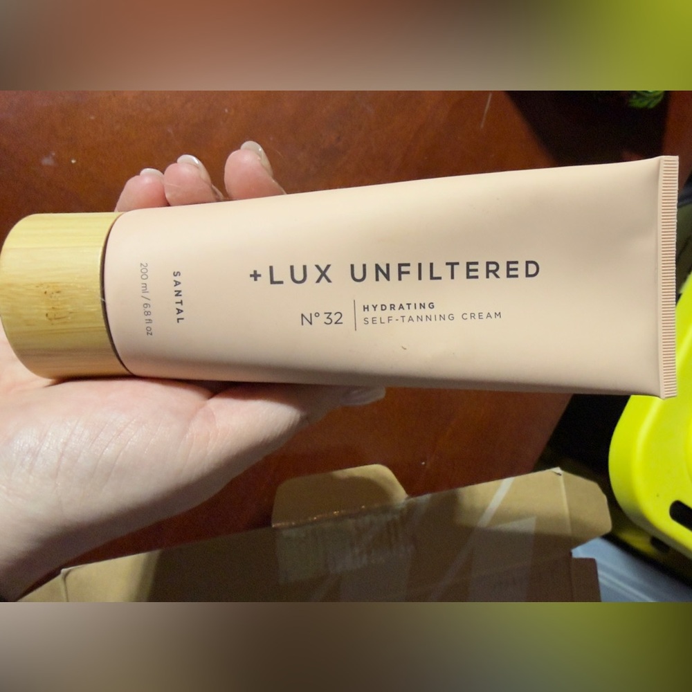 Lux Unfiltered No 32 Hydrating Self-Tanning Cream Santal 6.8oz